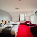 Marina 4*