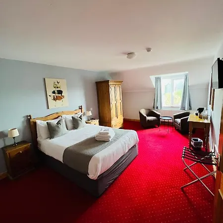 Marina לינה וארוחת בוקר 4*