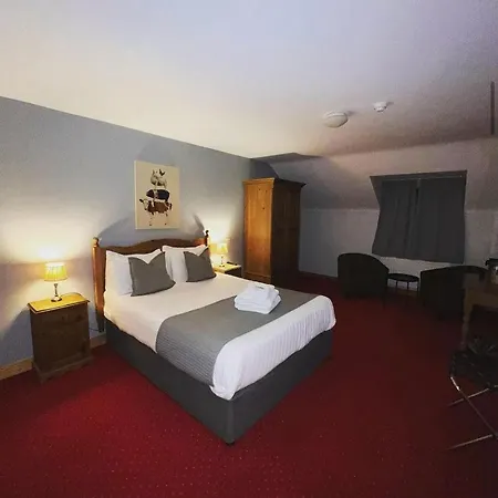 Marina לינה וארוחת בוקר דינגל