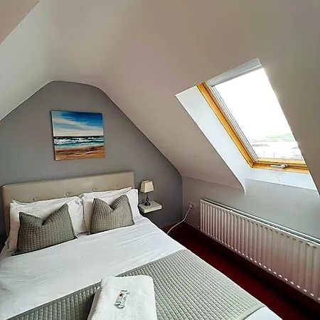 Marina Bed & Breakfast 4*