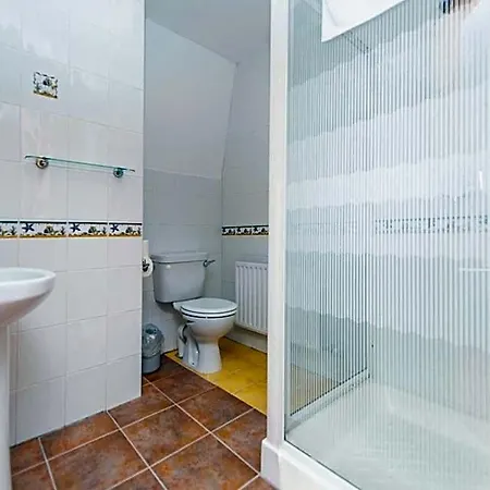 Marina Bed & Breakfast 4*